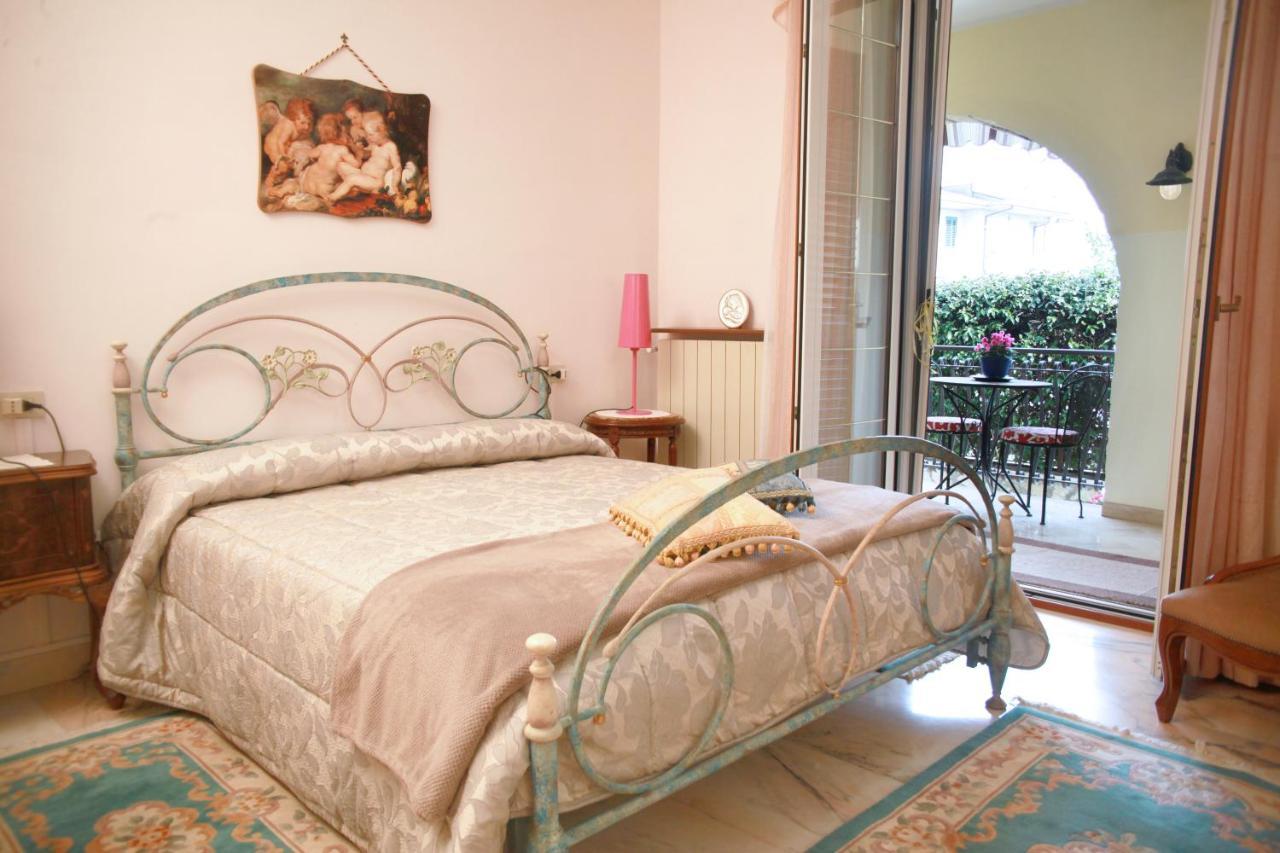 Villa Cecilia Bed And Breakfast Cellole Экстерьер фото