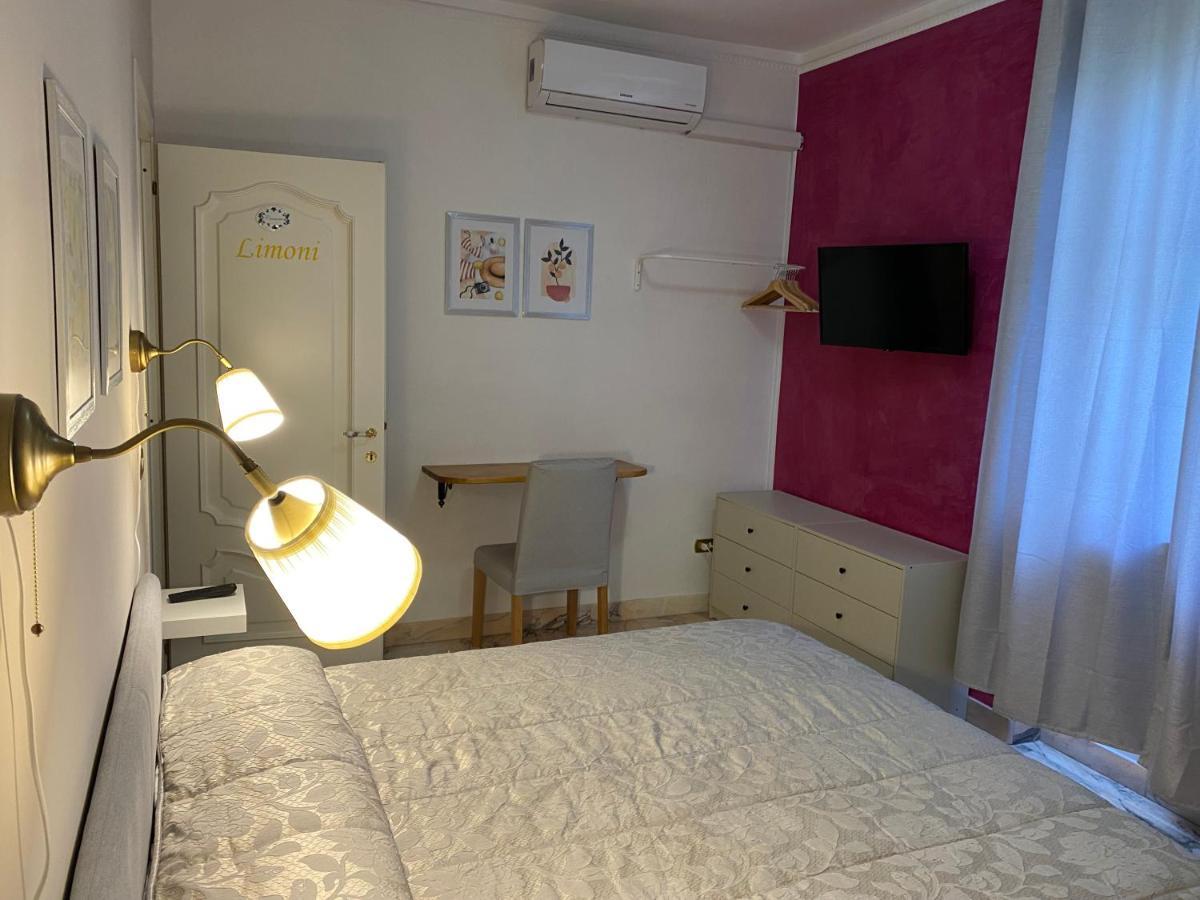 Villa Cecilia Bed And Breakfast Cellole Экстерьер фото
